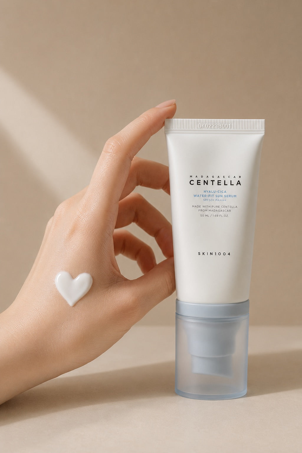 SKIN1004 Madagascar Centella Hyalu-Cica Water-Fit Sun Serum SPF50+ PA++++